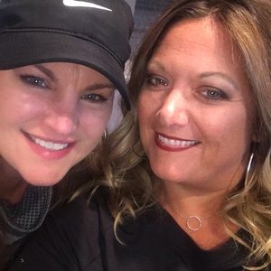 Meet your Posher, Laurel